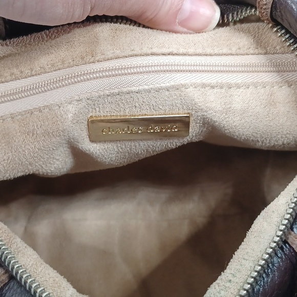 Charles David Brown leather ladies medium satchel - Picture 6 of 7